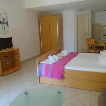 Josip Ii - 150 M From With Free Parking Apartment *