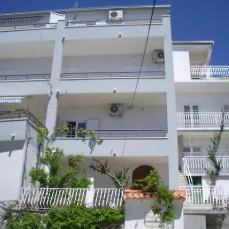 Josip Ii - 150 M From With Free Parking Apartment