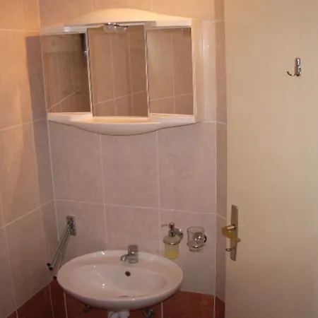 Josip Ii - 150 M From With Free Parking Apartment Baska Voda