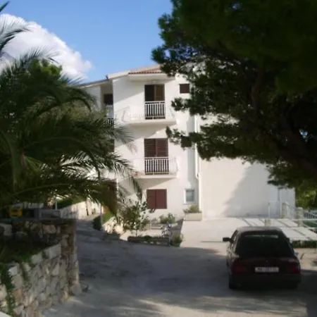 Josip Ii - 150 M From With Free Parking Apartment