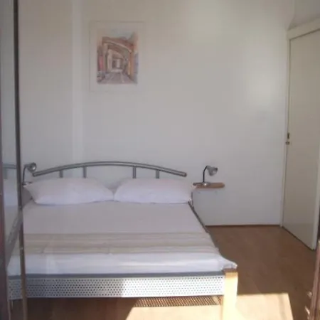 Apartment Josip Ii - 150 M From With Free Parking